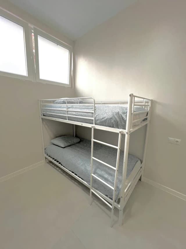 Hostel Oasis-Shared Dormitory-12