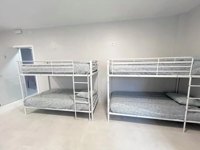 Hostel Oasis-Shared Dormitory-9