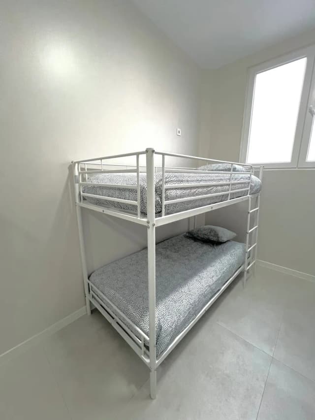 Hostel Oasis-Shared Dormitory-11