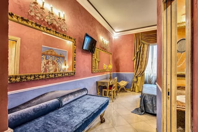 ROMANICO PALACE LUXURY HOTEL & SPA-Classic Triple Room-2