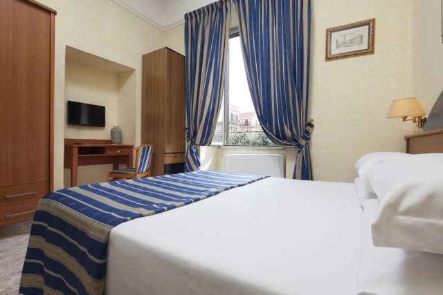 甘迺迪飯店-雙人或雙床房-1