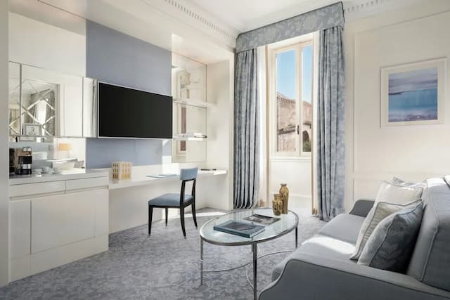 羅馬瑞吉大飯店-客房, 1 張特大雙人床-11