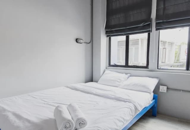 洛芙戴爾車站飯店青年旅舍-雙人房, 共用浴室-3