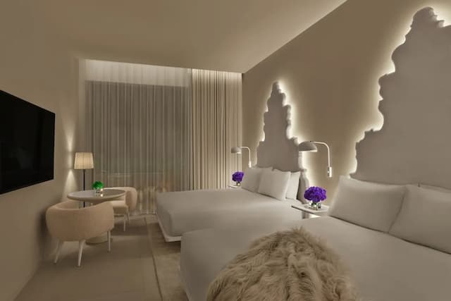 The Madrid EDITION-Premier Room, 2 Queen Beds-2