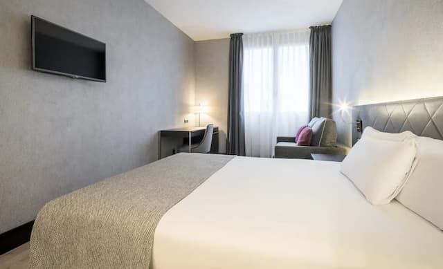 貝爾藝術伊盧尼翁酒店-標準三人房-2