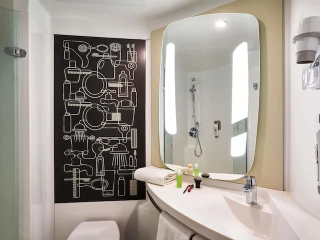 ibis Barcelona Meridiana-Standard Room, 2 Twin Beds-4