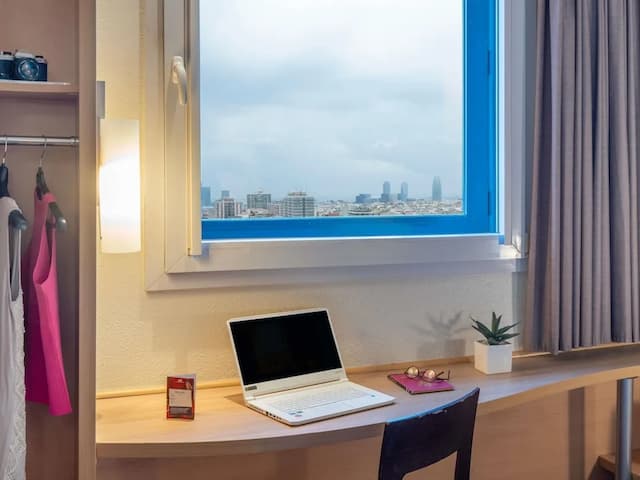 ibis Barcelona Meridiana-Standard Room, 2 Twin Beds-5