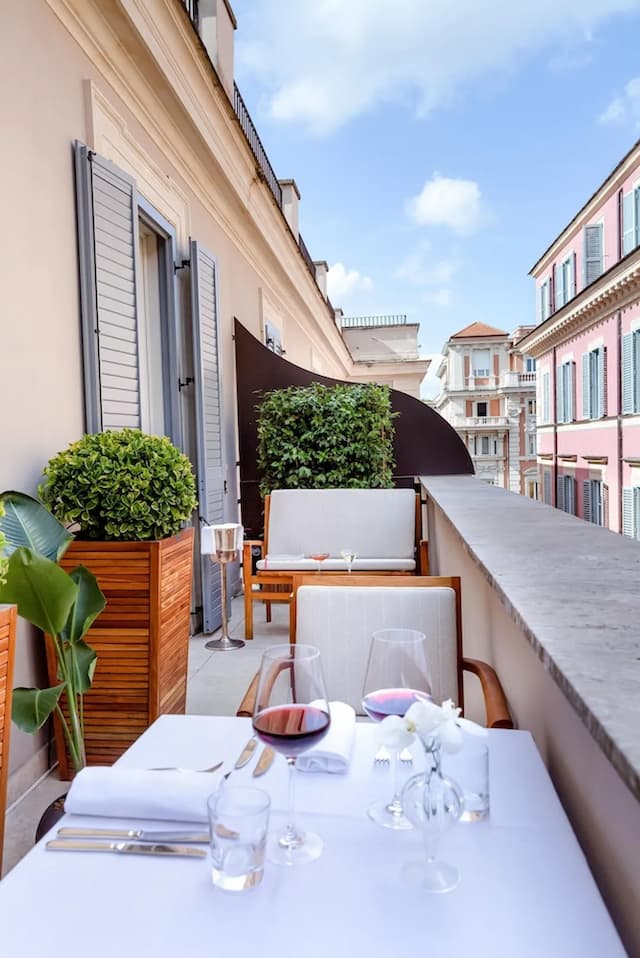 J.K. Place Roma-Superior Double Room, Balcony-5