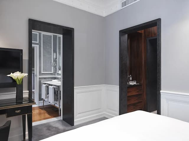 J.K. Place Roma-Superior Double Room, Balcony-3