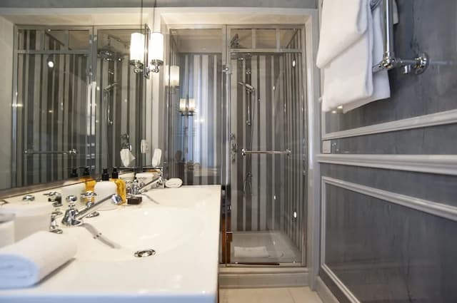 J.K. Place Roma-Deluxe Double Room-16