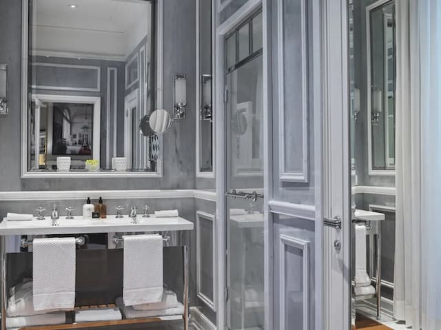 J.K. Place Roma-Deluxe Double Room-20