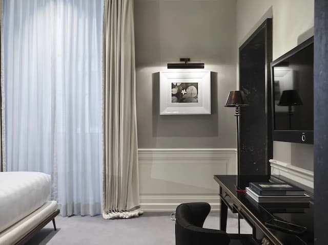 J.K. Place Roma-Deluxe Room (JK)-5