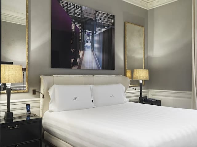 J.K. Place Roma-Deluxe Room (JK)-8