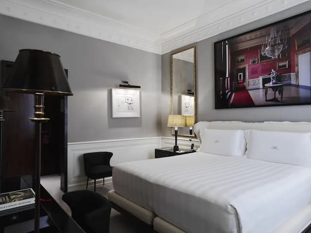 J.K. Place Roma-Deluxe Room (JK)-1