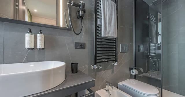 Palazzo Viridis-Deluxe Double Room, 1 Queen Bed, Balcony, Courtyard View-6