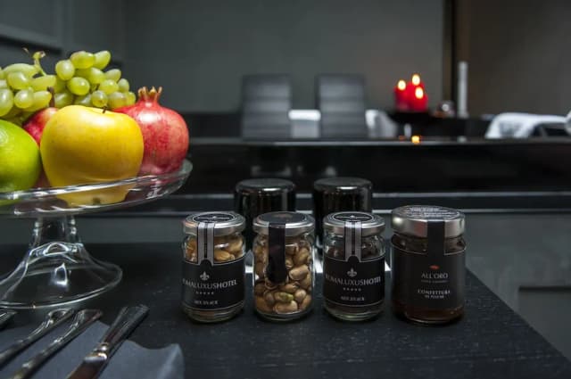 羅馬奢華飯店-套房, 按摩浴缸-3