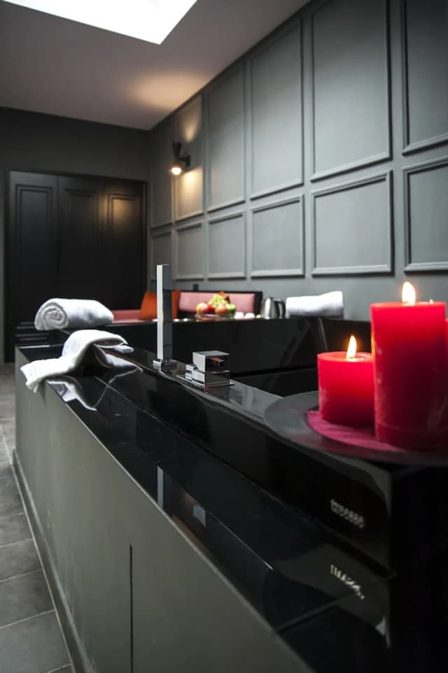 羅馬奢華飯店-套房, 按摩浴缸-2