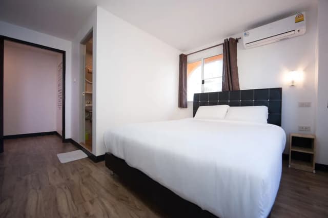 Hoppers Place Donmuang Room-Standard Double Room, Private Bathroom-3