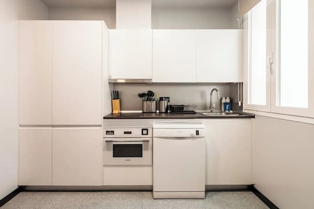 Bob W Arte-Roomy Family Apartment | 2 Bedrooms-9