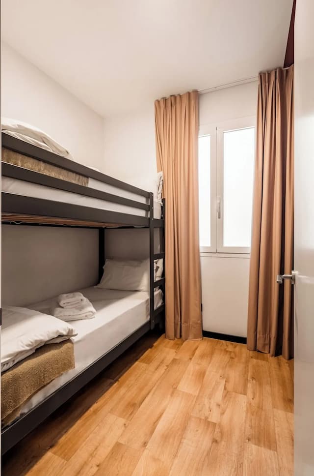 Bob W Arte-Roomy Family Apartment | 2 Bedrooms-6