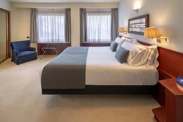 그란 호텔 레이 돈 하이메-프리미엄룸-5