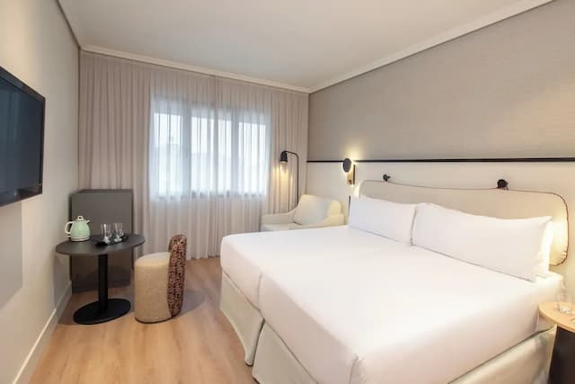 Hotel Madrid Alameda Aeropuerto, Affiliated by Meliá-Triple Room (2+1)-4