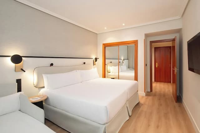 Hotel Madrid Alameda Aeropuerto, Affiliated by Meliá-Triple Room (2+1)-3