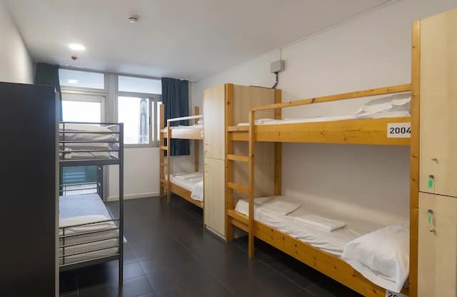 巴塞隆納來去旅館-家庭客房, 私人浴室-4