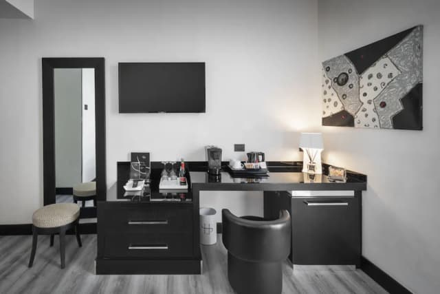 LHP 호텔 나폴레옹-컴포트룸-2