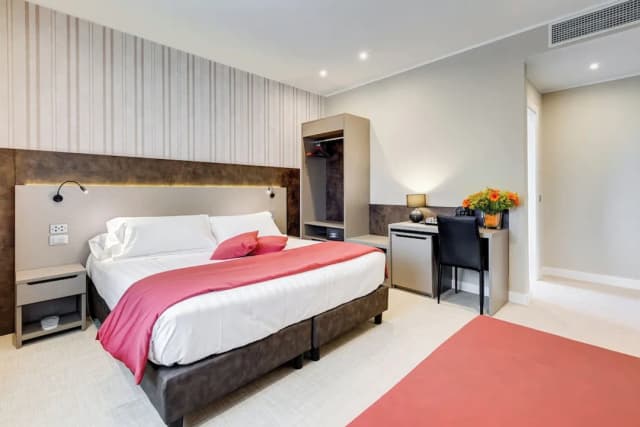 호텔 유로 가든-슈피리어 더블룸-1