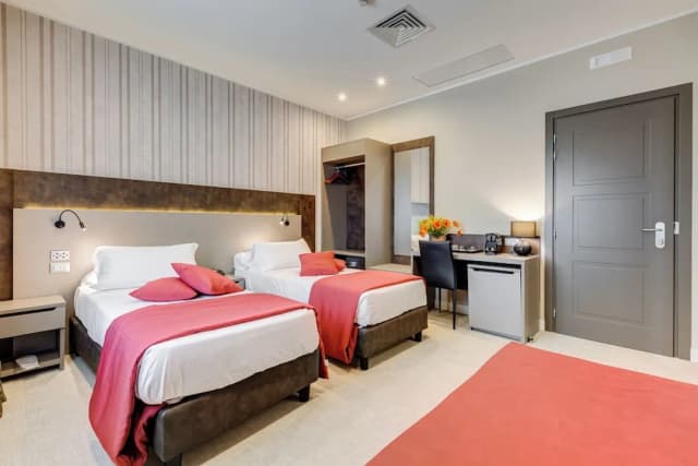 호텔 유로 가든-슈피리어 더블룸-2