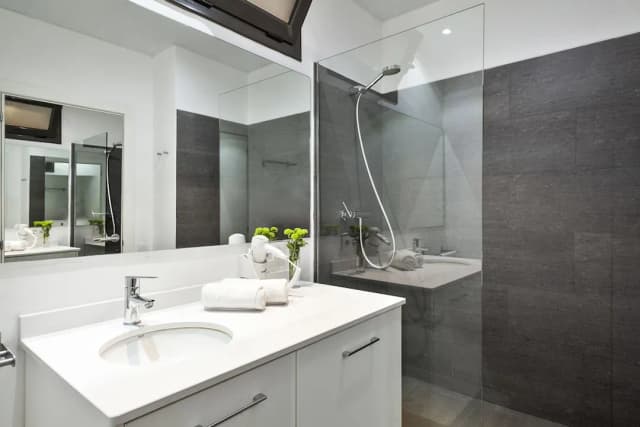 Fira Centric Apartments by gaiarooms-舒适开间-9