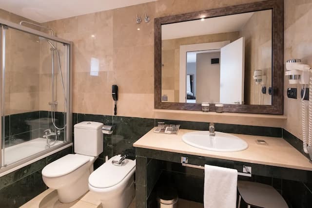 Catalonia Born-Double Room Single Use-7