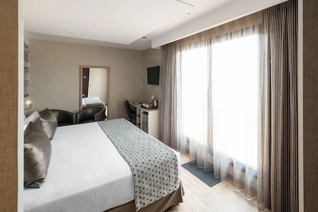 Catalonia Born-Double Room, Terrace-2