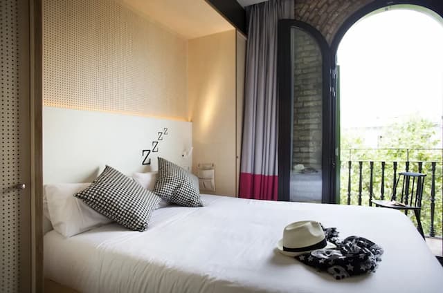 巴塞隆納 TOC 青年旅舍-雙人房, 1 張加大雙人床, 私人浴室-2