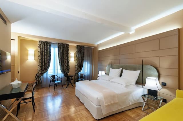 佛羅倫斯 9 號酒店-TRIPLICA-3