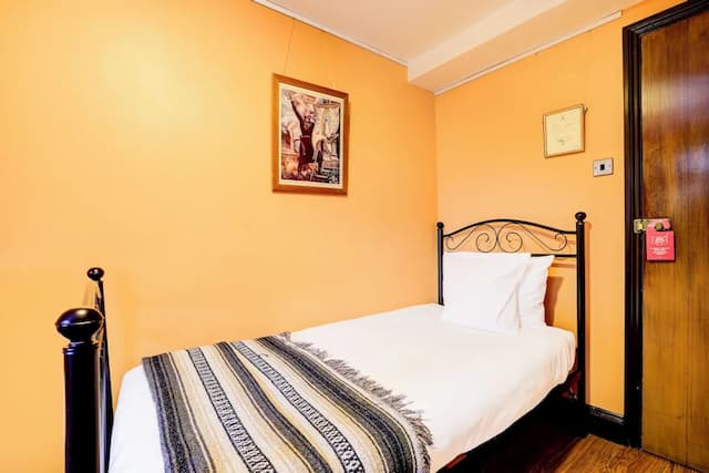 Church Street Hotel by Belvilla near The Oval-Standard Single Room - Shared-4