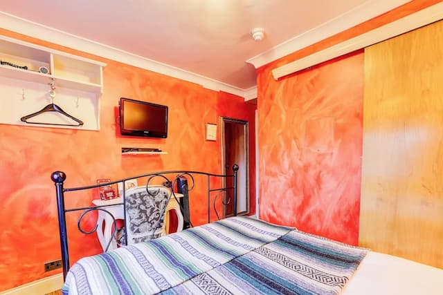 Church Street Hotel by Belvilla near The Oval-Superior Double King Room-4