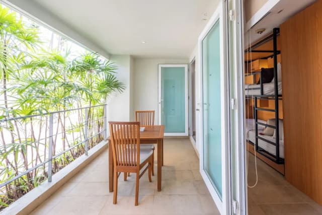 普吉島拉威 Selina Serenity 度假村-6 Bed Mixed Community Ensuite-11
