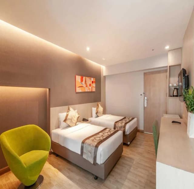 嗨飯店-高級雙床房-2