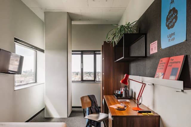The Social Hub Amsterdam City-行政单人房 (Corner)-1
