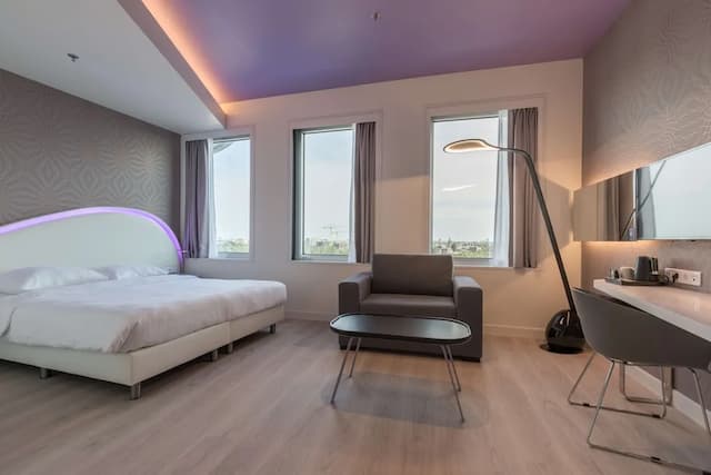Park Inn By Radisson Amsterdam City West-高级三人房-5