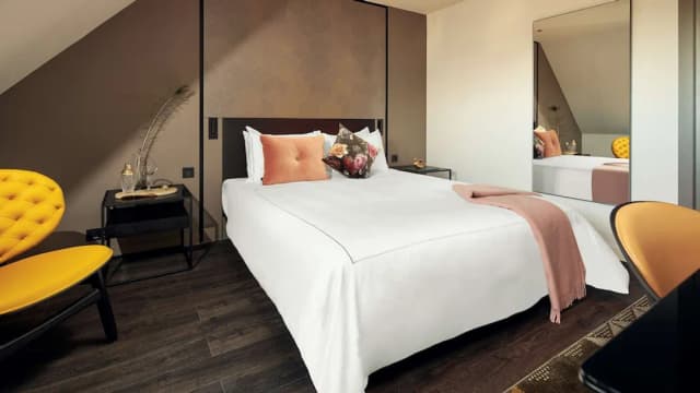 馮德爾公園廣場飯店-豪華客房, 1 張特大雙人床, 花園景觀-9