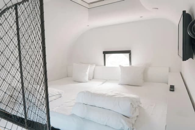 ボーテル-Loft Letter B-5