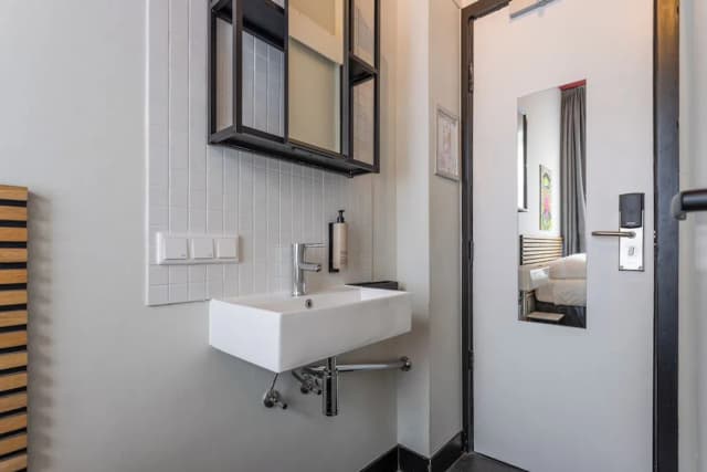 ウェーバーホテル-Extra Small Double Room Weber Hotel-5