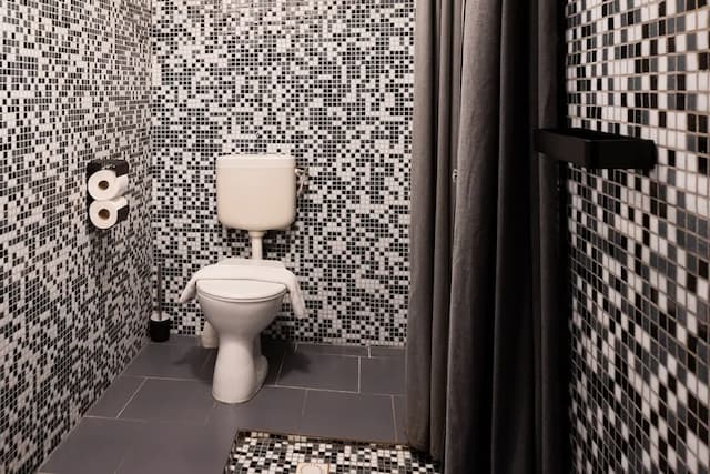 ウェーバーホテル-スタンダード ルーム ダブルベッド 1 台 専用バスルーム-4