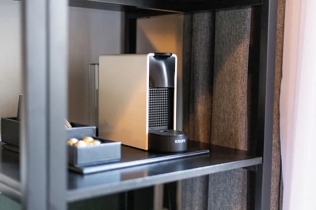 ウェーバーホテル-ベーシック 4 人部屋 ベッド (複数台) 専用バスルーム-8