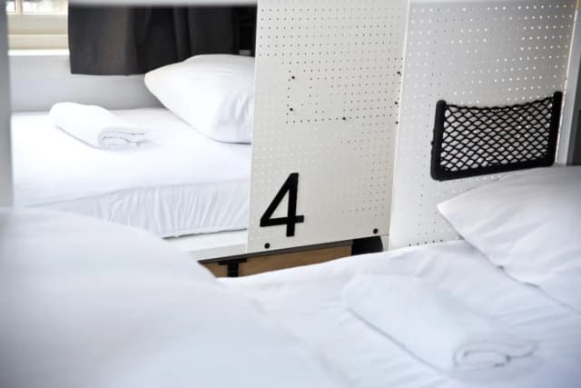 Generator Amsterdam-Private 4-bed Room-2