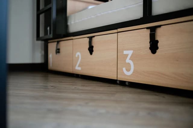 Generator Amsterdam-Bed in 6-bed Dorm-4
