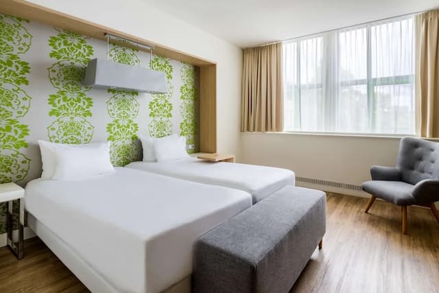 NH Amsterdam Noord-Superior Room (Extra Bed 3 adults)-3